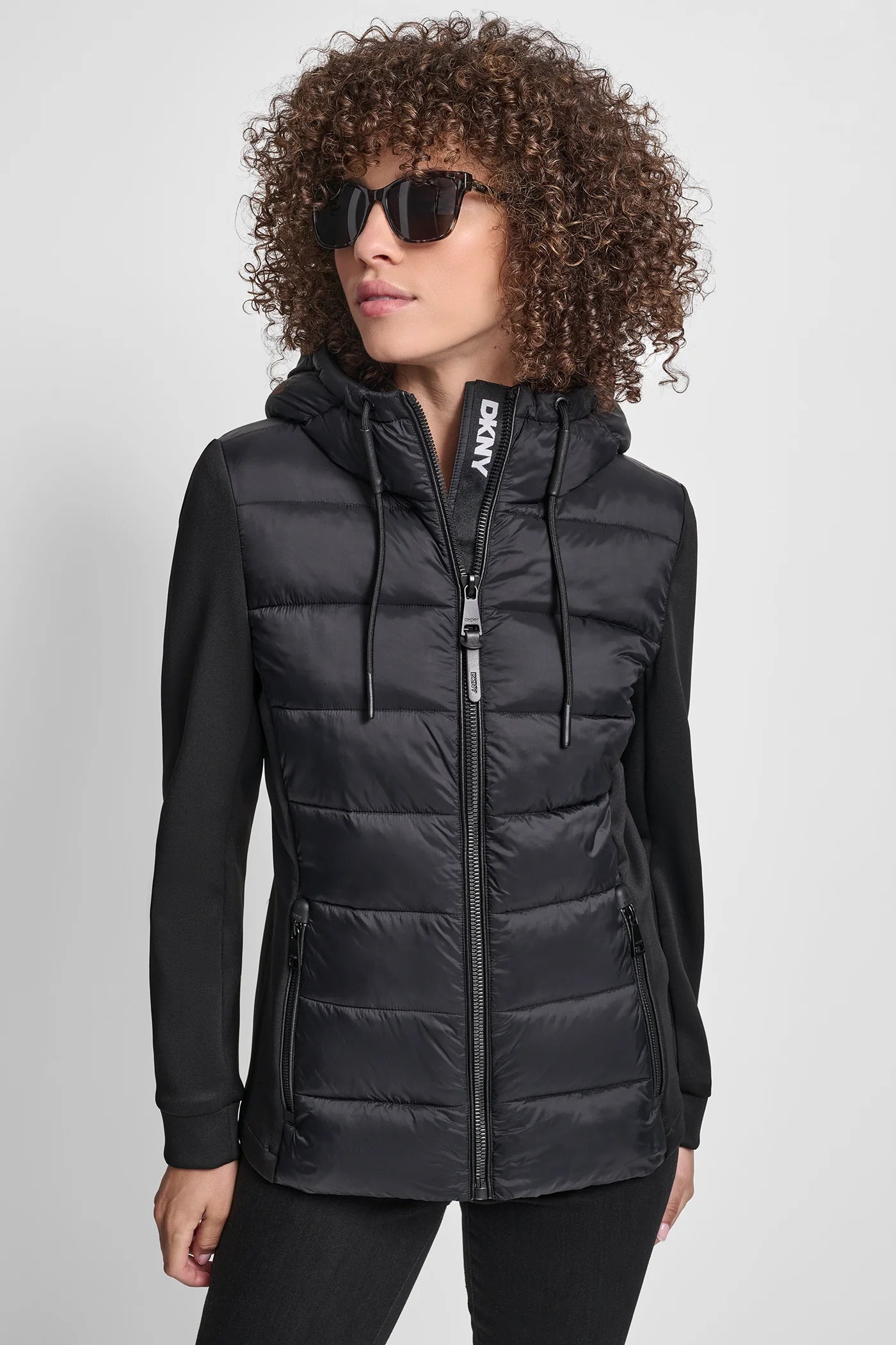 Chaqueta con Gorro Negra DKNY